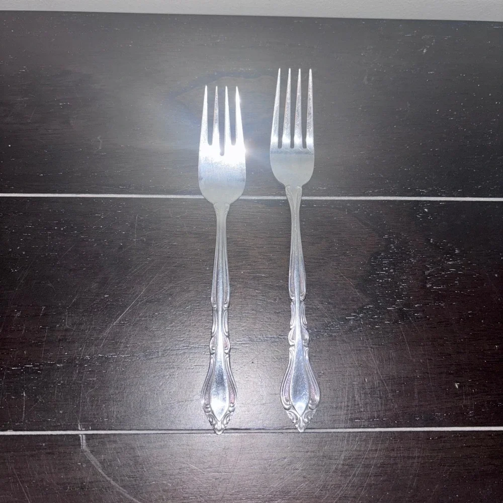 Rogers Stainless Korea Silverware Salad Fork, Dinner Fork, Set of 2 | Flatware‎